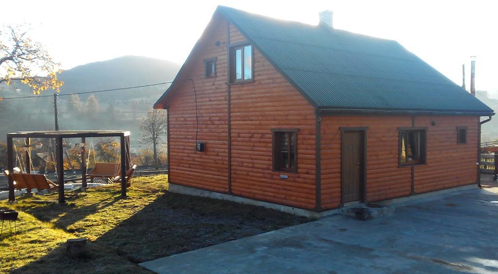 Cottage Ozerniy Laseschtschyna Exterior foto